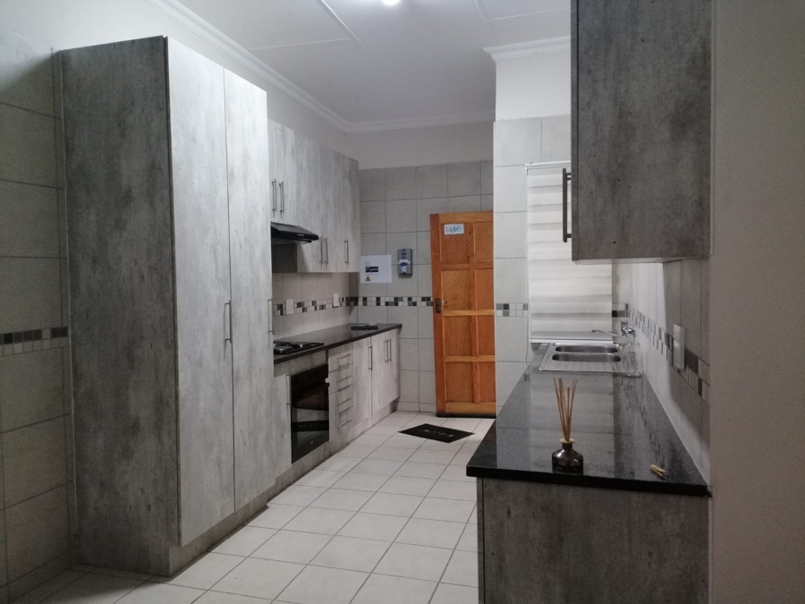 To Let 3 Bedroom Property for Rent in Waterval East North West